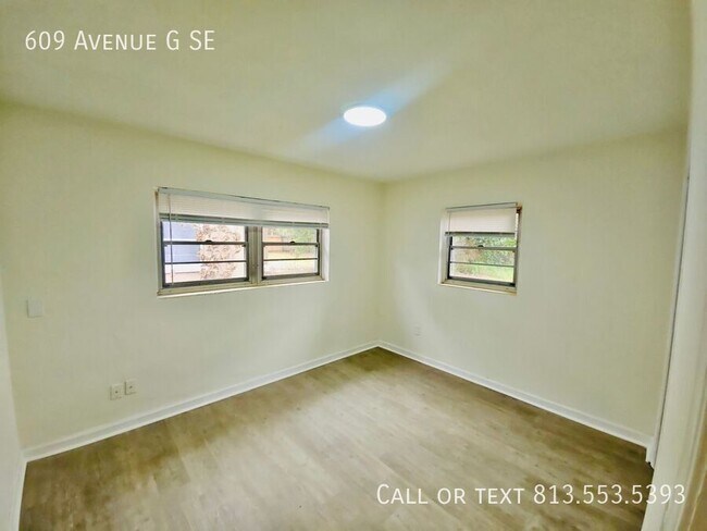 Building Photo - 609 Ave G SE