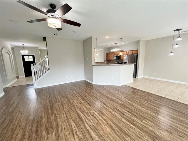Building Photo - 613 Norwood Dr