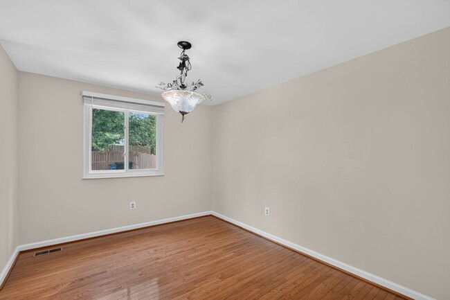 Building Photo - 18717 Barn Swallow Terrace
