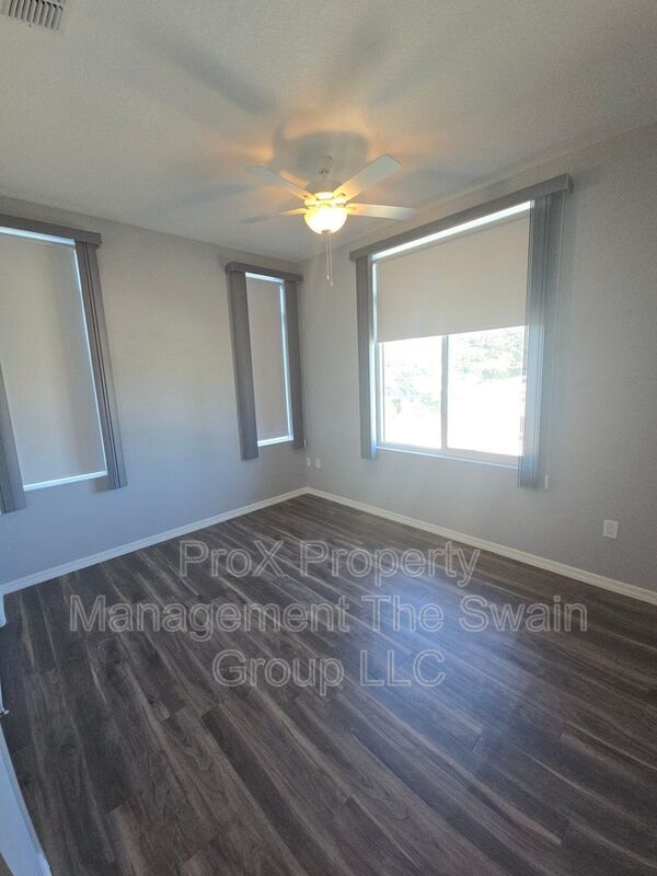Building Photo - 760 Ave C SW