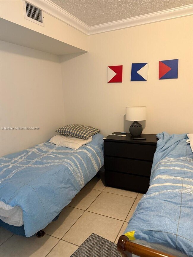 Building Photo - 3410 Galt Ocean Dr