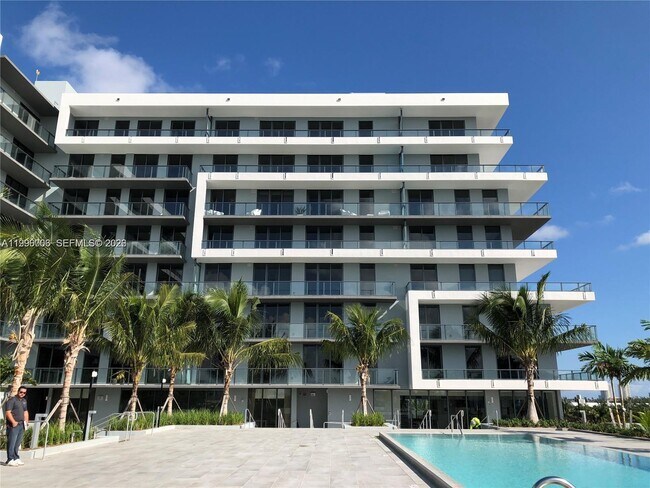 Building Photo - 2960 NE 207th St