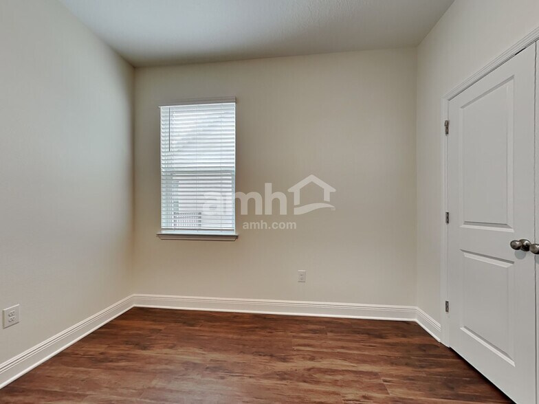 Building Photo - 6363 Emerald Hls Wy