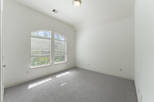 Building Photo - 361 W Tupelo Green Cir