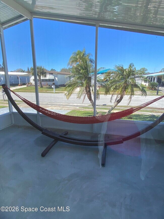 Building Photo - 1925 Sago Palm St NE