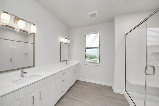 Building Photo - 22019 Ferguson Mdw Ln