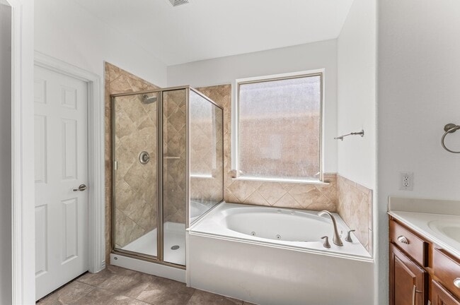 Building Photo - 1922 Boren Dr