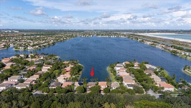 Building Photo - 5235 SW 171st Ave