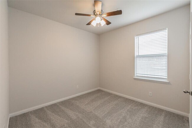 Building Photo - 6152 Nathan Creek Dr
