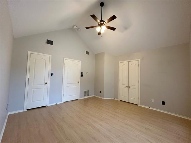 Building Photo - 2114 Montclair Ln