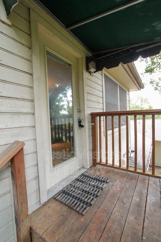 Building Photo - 7910 Ceberry Dr