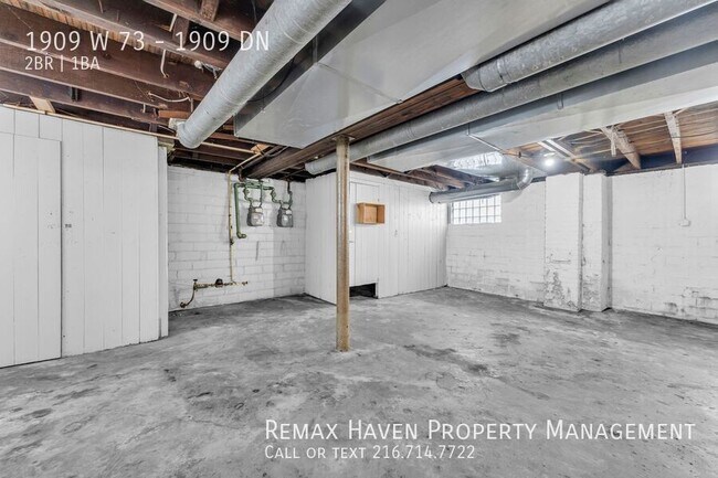 Building Photo - 1909 W 73rd St