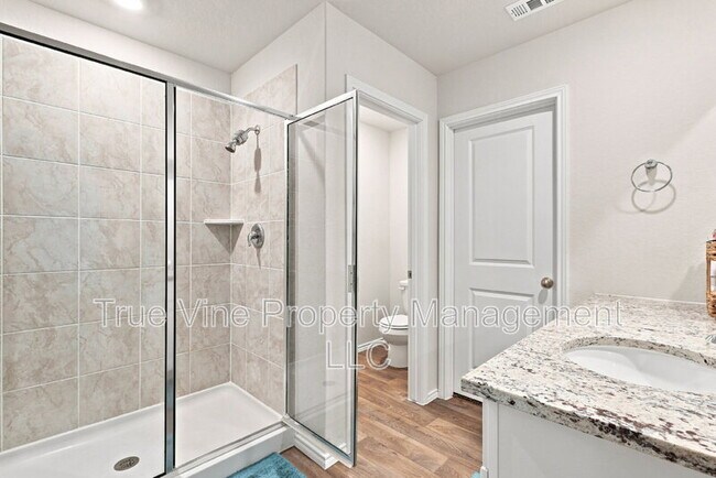 Building Photo - 3107 Lindenwood Wy