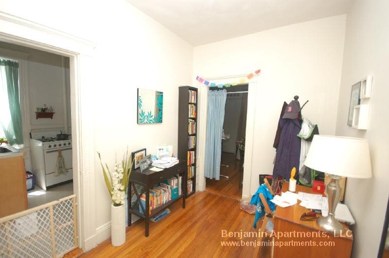 Building Photo - 15 Egremont Rd