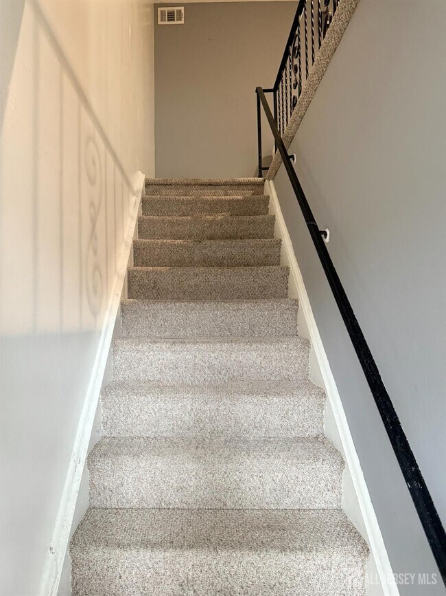 Building Photo - 51 Garden View Terrace