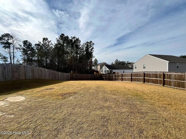 Building Photo - 275 Roberts Pl