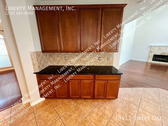 Building Photo - 19411 Sweet Oak