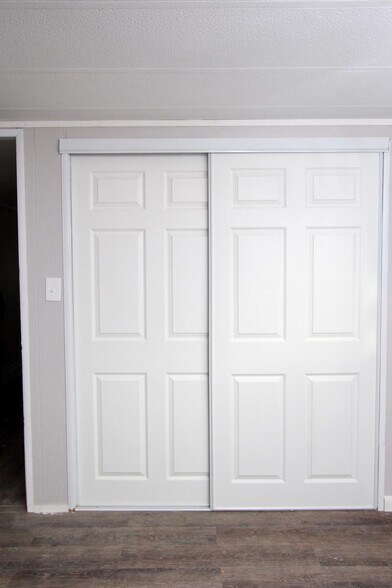 Building Photo - 600 Pulis Ave