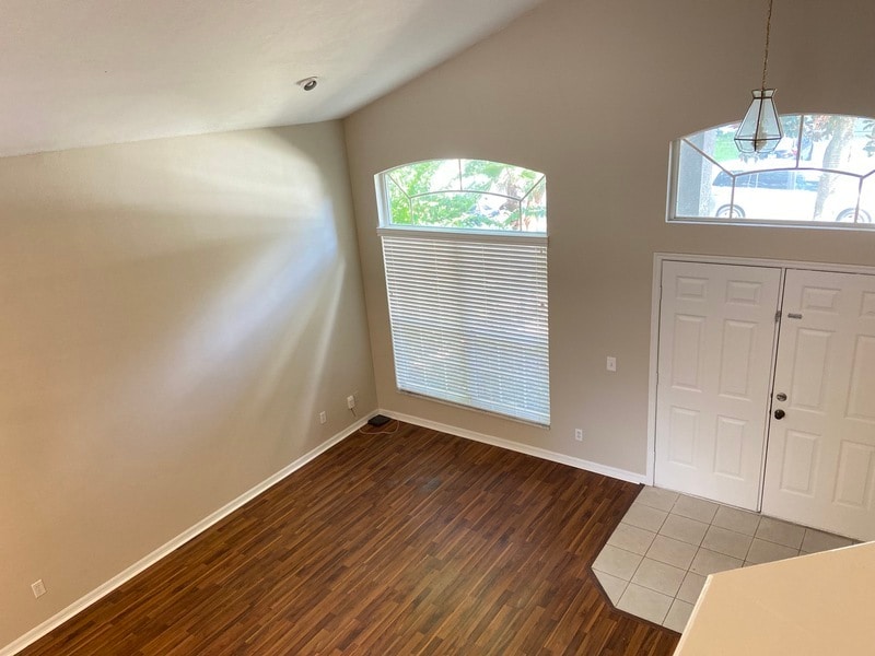 Building Photo - 1408 Holly Glen Run