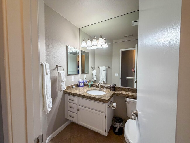 Building Photo - 78301 Terra Cotta Ct