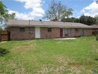 Building Photo - 205 Avalon Dr
