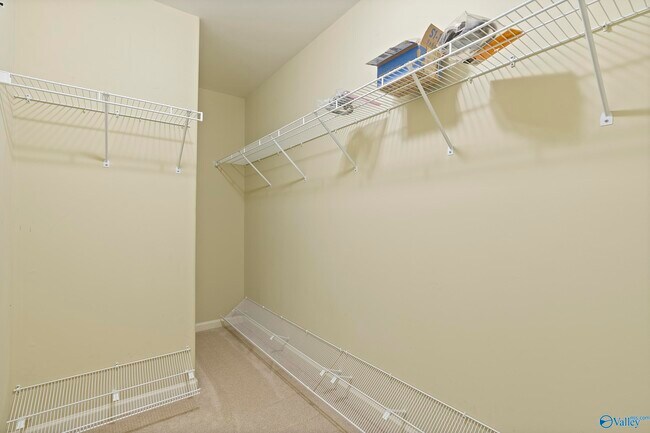 Building Photo - 108 Landings Way Dr