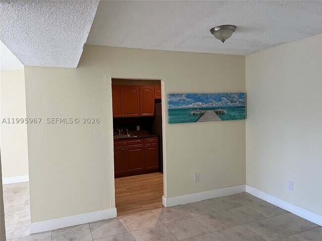 Building Photo - 4848 NW 24th Ct