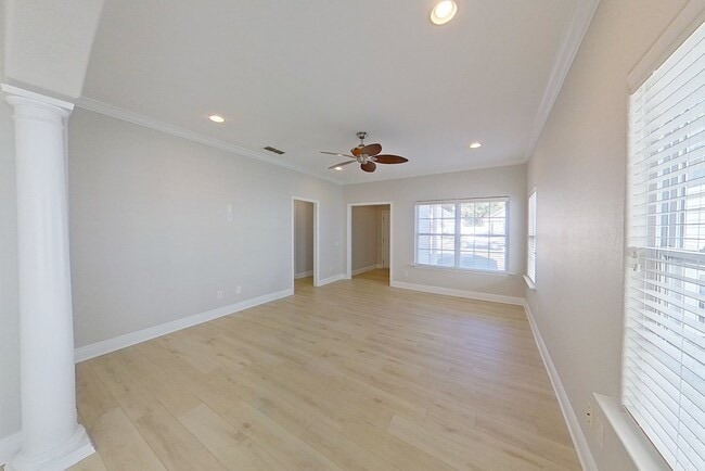 Building Photo - 303 Summercreek Cove