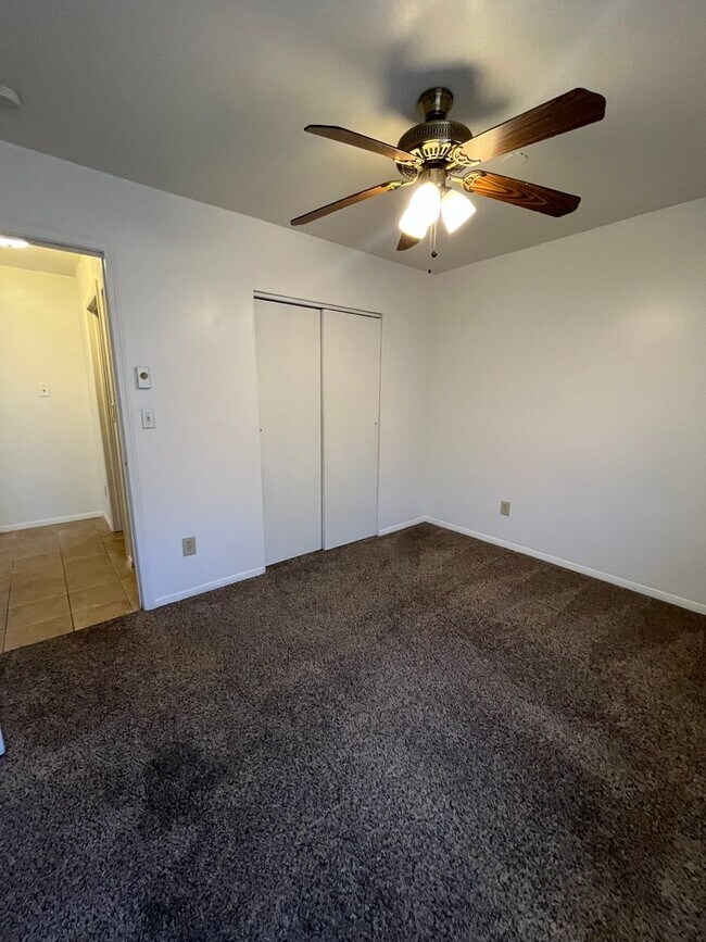 Building Photo - 3028 N Corrine Dr