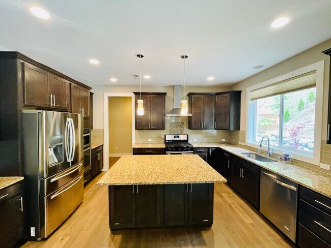 Building Photo - 8113 173rd Ave E