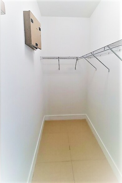 Walk-in closet - 6302 NW 104th Path