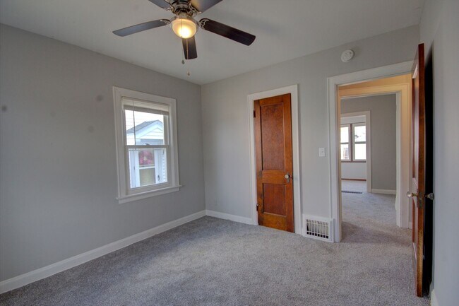 Building Photo - Charming 2 bed bungalow