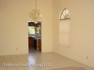 Building Photo - 508 E Stonebridge Dr