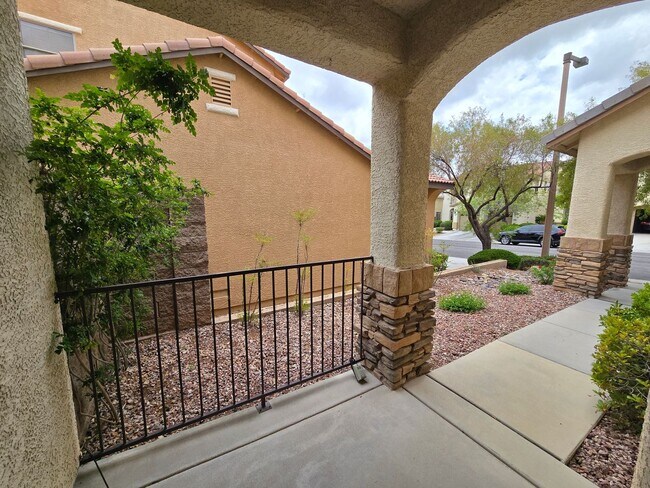 Building Photo - Unique Summerlin Home!