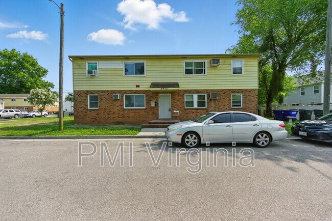 Building Photo - 2421 Courtney Ave