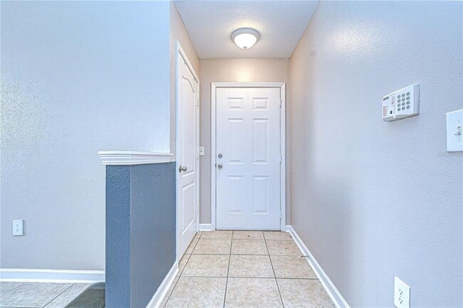 Building Photo - 17942 Villa Creek Dr