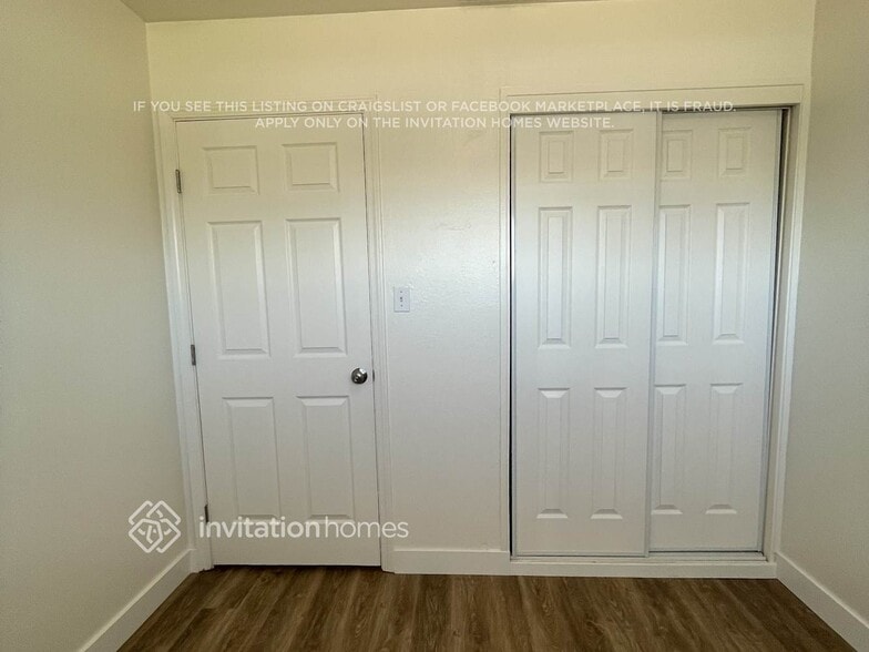 Building Photo - 6121 N Haven Dr