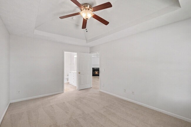 Building Photo - 1360 Harrington Dr