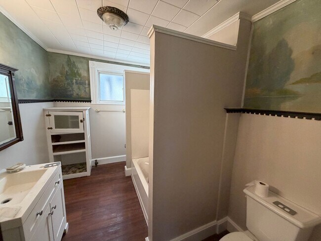 Building Photo - Spacious 4BR/3BA Home in Downtown Dover — Freshly Updated, Walk to Everything
