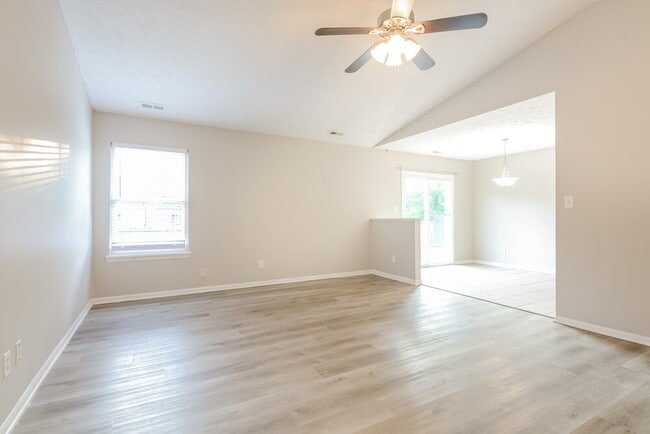 Building Photo - 140 Park Pl Blvd