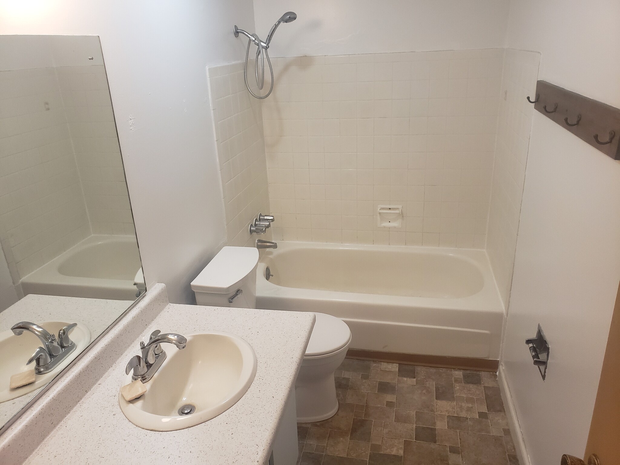 Building Photo - 1708 3rd St