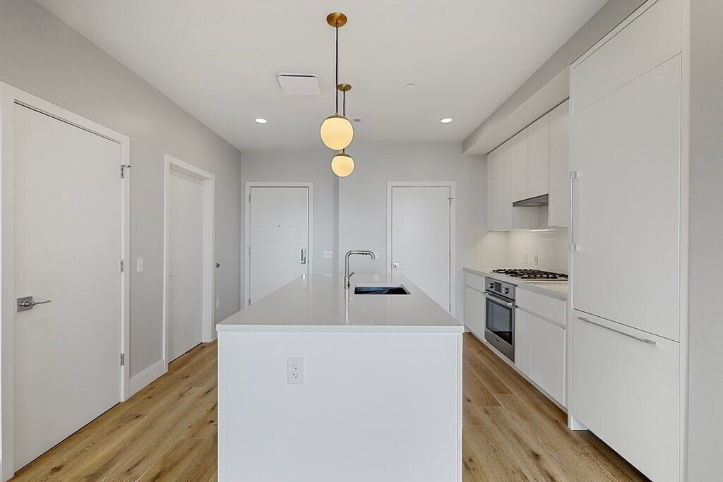 Building Photo - 191 Washington St