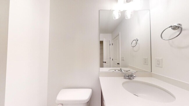 Building Photo - 138 Northern Flicker Dr