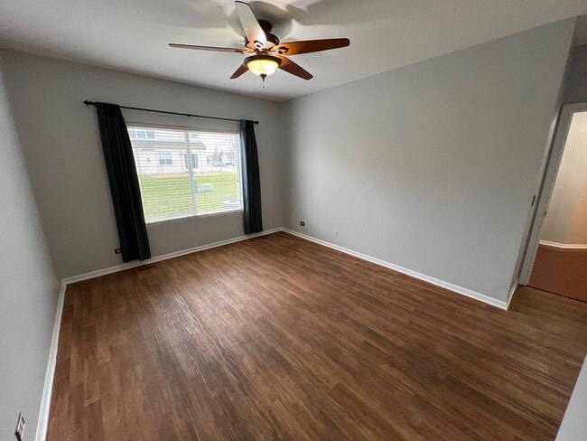 Building Photo - 1706 Fredericksburg Ln