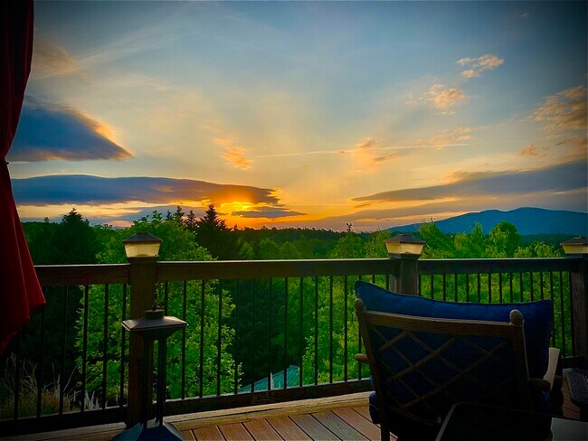 beutiful sunsets off your deck - 49 Bayshore Dr