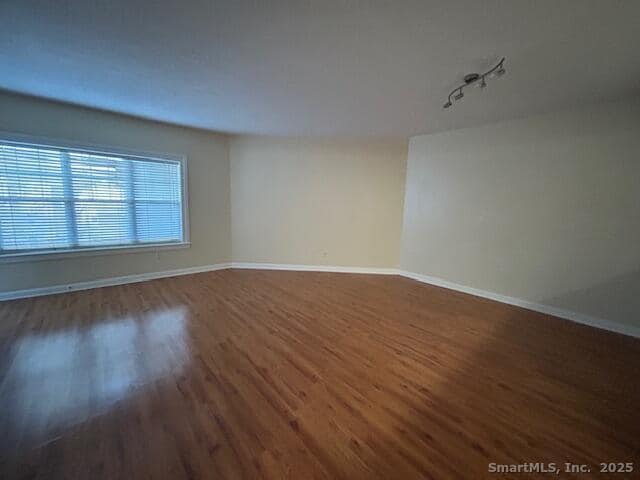 Building Photo - 488 Bedford St