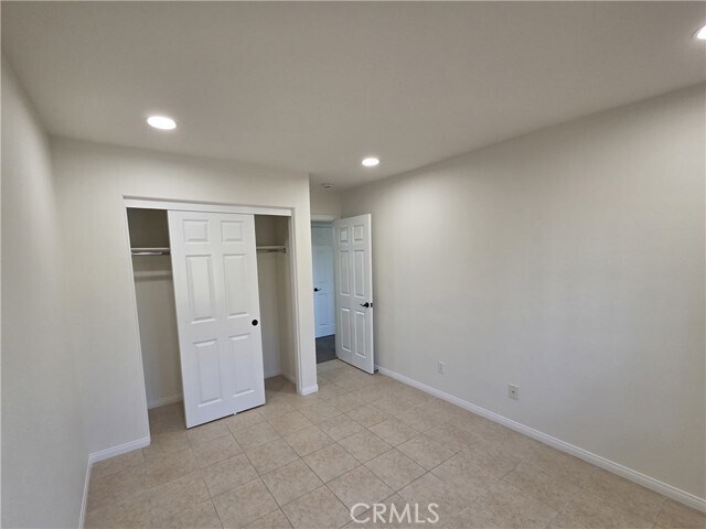 Building Photo - 60 Keepsake