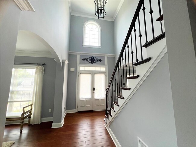 Building Photo - 7190 Belcrest Dr