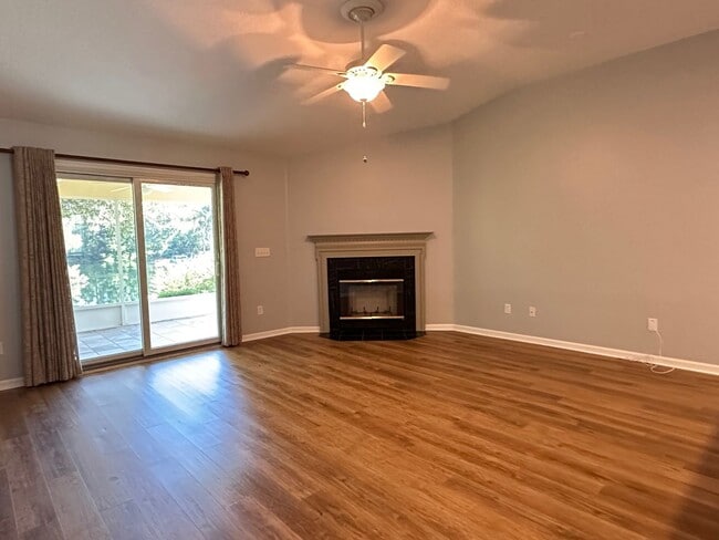 Building Photo - Located in the heart of Fernandina Beach!