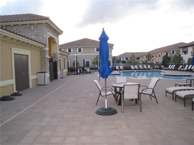 Building Photo - 9624 Waterview Way